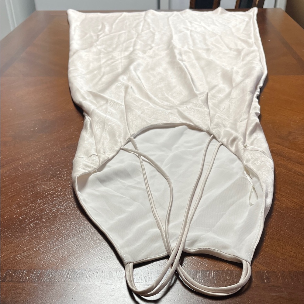 Zara Elegant White Maxi Dress - Picture 7 of 10